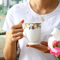 Ensemble de tasses en céramique de luxe léger pour la maison, tasses à eau, ensemble de mugs, théière résistante à la chaleur, style nordique pour salon