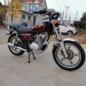 Motocicleta Suzuki1 Usada de Estilo Retro - Escape Cromado y Manillar Grande, Cómoda, de Gasolina, Estilo Harley, Vintage - Product Image 3
