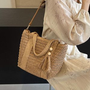 <span class=keywords><strong>Borsa</strong></span> da Spiaggia in Paglia Polinesiana con Manici in Stile Cesto Francese, Chiusura Aperta, Naturale, Nero <span class=keywords><strong>Mare</strong></span>, in Pelle, Portatile, Foderata in Poliestere - Product Image 2