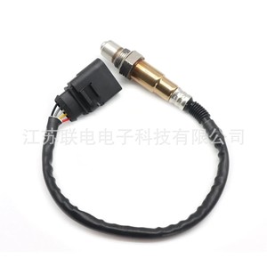 Sensor de Oxígeno 8V0906262C 0258027080 06K906262C para Reemplazo Automotriz - Product Image 1