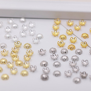 ฝาครอบลูกปัดรูปดอกไม้ทองเหลืองชุบทอง 14K ดีไซน์กลีบดอกฉลุลายทอง 18K สำหรับทำสร้อยข้อมือ อุปกรณ์ตกแต่งเครื่องประดับ - Product Image 1