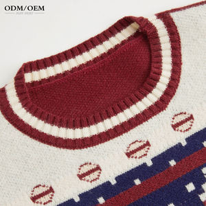 Pull jacquard tricoté personnalisé pour femme, motif chien mignon, couleur rouge, pull de Noël unisexe - Product Image 5