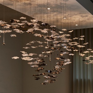 Vente chaude Art Personnalisé Plafond En Verre Suspendu Pendentif <span class=keywords><strong>Fleur</strong></span> Papillon <span class=keywords><strong>Suspension</strong></span> Monté Pour Salon ou Escalier Décoration - Product Image 2
