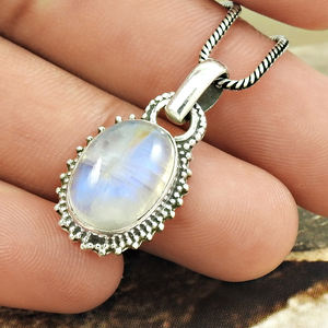 Pierre précieuse de guérison Pierre de lune arc-en-ciel naturelle Pendentif pierre précieuse Bijoux en argent sterling 925 Fournisseur en gros Pendentifs en argent OEM - Product Image 2