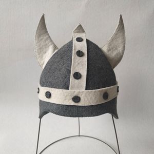<span class=keywords><strong>Gorro</strong></span> <span class=keywords><strong>de</strong></span> fieltro <span class=keywords><strong>de</strong></span> <span class=keywords><strong>lana</strong></span> a rayas estilo <span class=keywords><strong>vikingo</strong></span> para sauna, con protección <span class=keywords><strong>de</strong></span> orejas engrosada y resistente al calor, gorra retro <span class=keywords><strong>de</strong></span> moda, venta al por mayor en stock. - Product Image 1