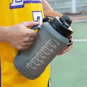 Large Capacity Silicone <b>Water</b> <b>Bottle</b> 2L Reusable Portable <b>Collapsible</b> For Running Fitness Sports Use - Product Image 3