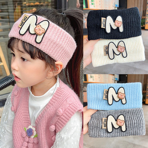 Fascia per capelli in lana lavorata a maglia a tesa larga stile coreano per bambini, con logo a lettera M, versatile, calda, antivento, protettiva per le orecchie, per street dance - Product Image 3