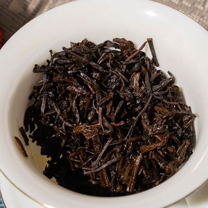 Trà Trung Quốc trà liubao là một món quà phải có. Đó là chân thành và có ý nghĩa. Phù hợp với mọi lứa tuổi. Chất lượng tốt như vàng. - Product Image 5