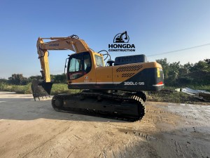 Excavatrice Hyundai d'origine coréenne 300lc-9s, 30 tonnes, 2020, capacité de la benne de 1,38 m, roulements testés et inspectés par vidéo, occasion, à vendre - Product Image 4