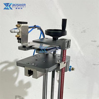 BSK-QC01 Halbautomat ische Flaschen sprüh pumpe Pneumatische Kunststoff rohrs chneide maschine mit V-förmigem Design Einfach zu bedienen