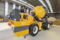Bétonnière autochargeante de 2,6 m³ entièrement automatique, fonctionnement par une seule personne, camion malaxeur à béton mobile