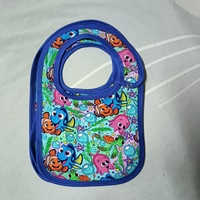 Bavoirs pour bébé en bambou doux et lavable, personnalisables en gros, avec motifs de dessins animés imprimés, bouton-pression, bambou doux imprimé sur mesure