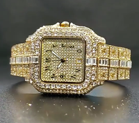 Reloj de cuarzo para hombre con diamantes brillantes y diseño cuadrado, estilo moderno.