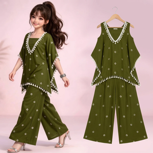 Chal Étnico de Algodón y Chifón para Mujer, Bordado con Patrón Floral, Verde, Informal, Transpirable, Suave al Tacto, para Primavera/Verano, Estilo Indio - Product Image 1
