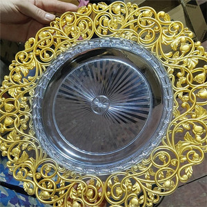 new arrival dinnerware decorative 33 37 cm gold rim clear plastic charger plates wholesale for wedding decoration