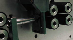 <span class=keywords><strong>Machine</strong></span> automatique de coupe et de dénudage et de torsion de câbles électriques multiconducteurs à grande vitesse à quatre fils - Product Image 4