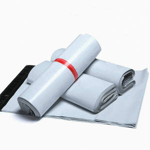 Самоклеящиеся белые пластиковые почтовые пакеты для экспресс-доставки с логотипом для упаковки одежды - Product Image 1