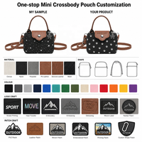 Sac mini à rabat personnalisé en tissu avec clous étoiles, fermeture magnétique et bandoulière réglable pour femmes, idéal pour les tenues quotidiennes et les soirées.