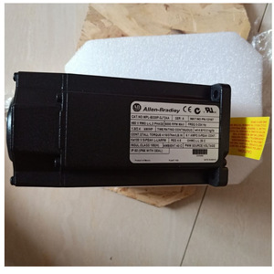 Servomotor AB Rockwell TLP-B145-200-D.JMC2A 380V Instalación Horizontal - Product Image 2