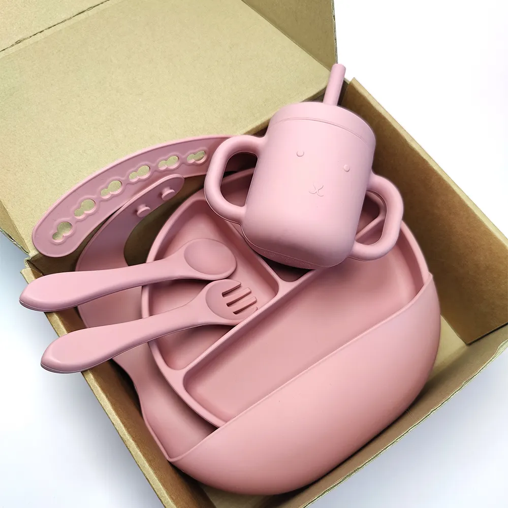 Food Grade Silicone Cute Strong Suction Plate Bowl With Lid Baby Bib Drinking Mugs Cutlery Set