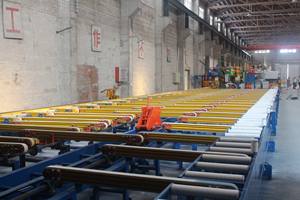 Meja Penanganan <span class=keywords><strong>Aluminium</strong></span> Tipe Sabuk untuk Penekan Ekstrusi Profil <span class=keywords><strong>Aluminium</strong></span> - Product Image 4