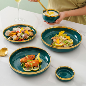 Set di Stoviglie in Porcellana Sostenibile Effetto Marmo Verde con Bordo Dorato in Stile Nordico Minimalista - Promozione Speciale - Product Image 2