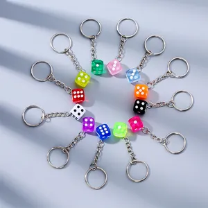 Simulation de dés colorés porte-clés résine matériau charme mini mahjong dés clé charme décoration bijoux accessoires