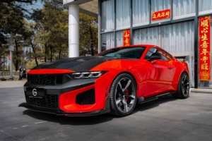 Kit Carrozzeria SC per <span class=keywords><strong>Ford</strong></span> Mustang 2024+ in Stile SC: Paraurti, Cofano Motore, Diffusore in Fibra di Carbonio Secca, Spoiler, Minigonne Laterali - Product Image 5