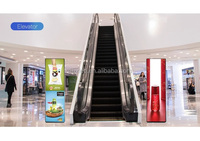 Intérieur Hd P2.5 Contrôleur Wifi Led Écran Publicitaire Miroir Portable Debout Affiche Led Affichage pour Centre Commercial