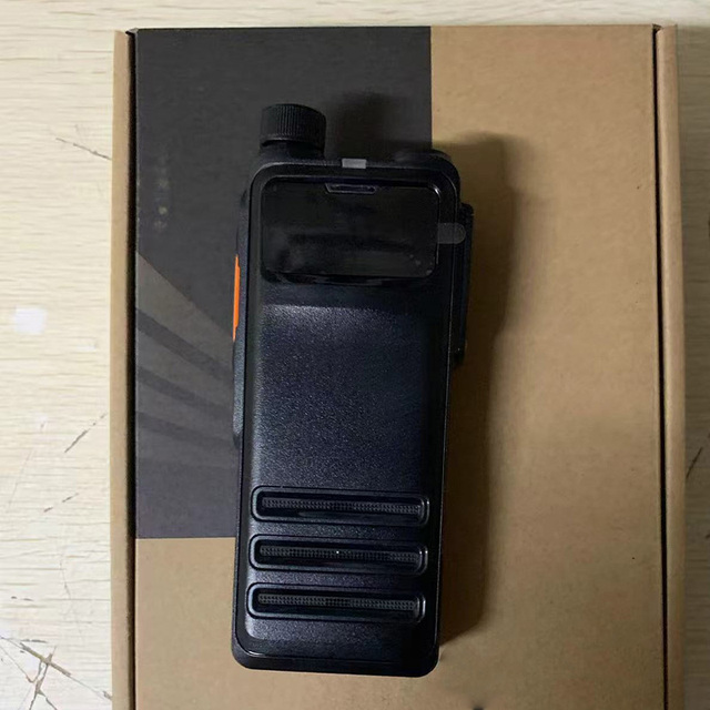 Original IP68 Waterproof DMR Digital Dual Mode PC Programmable and Fast Cloning Hytera HP700 HP705 Radio Walkie Talkie