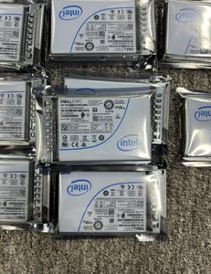 İyi Durumda DC-P4610 6.4T SSDPE2KE064T8T SSDPE2KE064T8S 2.5 inç PCIE NVME U.2 SSD 092F30 92F30 - Product Image 1