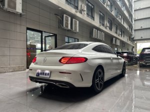 <span class=keywords><strong>Mercedes</strong></span> <span class=keywords><strong>Benz</strong></span> <span class=keywords><strong>Clase</strong></span> <span class=keywords><strong>C</strong></span> <span class=keywords><strong>2020</strong></span> <span class=keywords><strong>C</strong></span> 200 Coupé 1.5T 156HP 9AT RWD Coupé de Lujo Euro VI Usado - Product Image 4