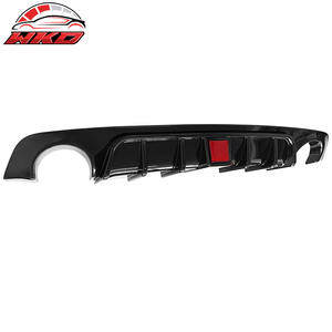 Protector de Parachoques Trasero para Infiniti Q50 2018-2024, Negro Brillante, Difusor de Luz de Freno LED, Accesorios para Automóviles de Polipropileno - Product Image 1