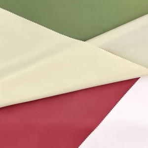 Tissu tissé léger en <span class=keywords><strong>polyester</strong></span> <span class=keywords><strong>taffetas</strong></span> 210T 60GSM 9kg pour doublure de sac, tente et accessoires vestimentaires - Vente en gros - Product Image 4