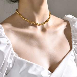 เครื่องประดับผู้หญิง สร้อยคอแบบโซ่รักบี้ สร้อยคอประดับลูกปัดสีทอง - Product Image 2