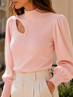 Pull en tricot à col montant pour femme, orné de perles, à manches bouffantes découpées, en tricot doux