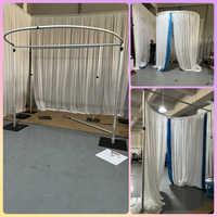 Support de cadre tubulaire métallique rond portable avec rideau blanc pour la décoration de scène de mariage, d'événements et de fêtes