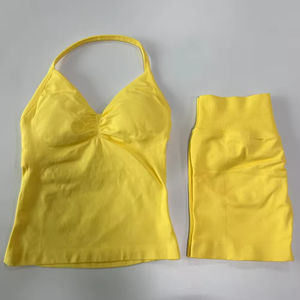 Set Olahraga Wanita 2 Potong Tanpa Jahitan, Atasan Halter Berpadding, Celana Pendek Gym Pengangkat Bokong, Pakaian Olahraga Musim Panas - Product Image 4