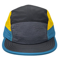 Casquette de camp personnalisée à 5 panneaux Chapeaux de course non structurés Casquette imperméable en nylon à séchage rapide Sports de plein air Trou perforé Bord plat