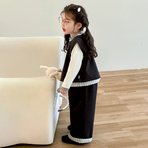 Nouvel ensemble trois pièces printemps-automne pour filles, tenue tendance avec gilet pour bébés filles, vêtements décontractés pour enfants, costume d'automne pour petites filles - Product Image 4