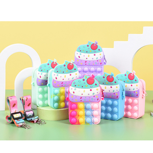Juguete antiestrés para aliviar el estrés para niños, bolso para pastel, helado, popets, 2022 - Product Image 1