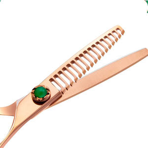 Ciseaux à cheveux personnalisables 62 mm en acier inoxydable professionnels pour coiffure, forme coudée, pour droitiers, usage esthétique - Product Image 3