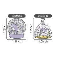Deux styles de broches en émail motif baleine violet pastel, globe à neige rêveur, aquarium, dessin animé marin, pour la décoration de sacs à dos