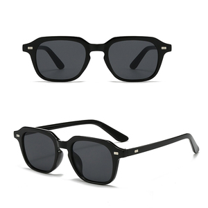 Vente chaude OEM Lunettes de <span class=keywords><strong>soleil</strong></span> carrées et rondes en plastique UV400 pour hommes et femmes, fabricant de lunettes de <span class=keywords><strong>soleil</strong></span> - Product Image 1
