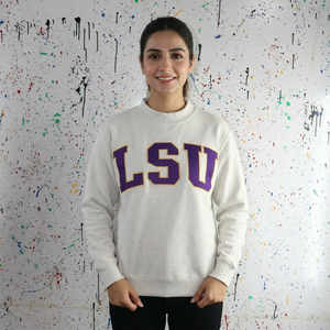 Sudadera LSU ASH GREY con cuello alto, 100% algodón, bordado con apliques morados, cuello ancho, CLUSH SPORTS - Product Image 1