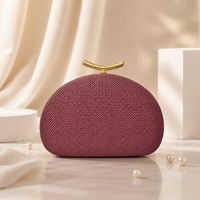 Pochette personnalisée en paille tressée pour femme, sac de soirée tissé avec fermoir métallique doré, sacs à main rigides en polyester tendance