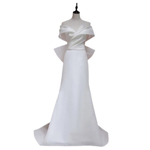 Robes de mariée de princesse style célébrité en satin vintage, épaules dénudées, avec longue traîne, robe de bal de mariée et robe de soirée - Product Image 5