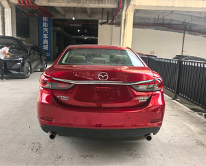 Mazda 6 Atenza Luxury 2.0L NA Sedán 2015 Usado, 6 Bolsas de Aire, Suspensión Multibrazo, Interior de Cuero, Sedán Familiar - Product Image 4