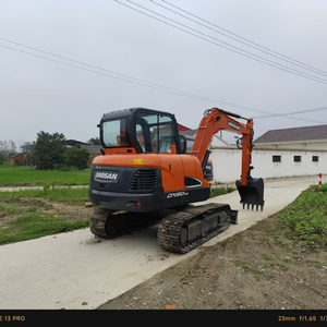 รถขุดดิน Doosan DX60-9C ขนาด 6 ตัน มือสอง สภาพดี ปลอดภัย เชื่อถือได้ สำหรับงานก่อสร้าง ได้รับมาตรฐาน EPA และ CE รถขุดขนาดเล็ก DX60 มือสอง - Product Image 3