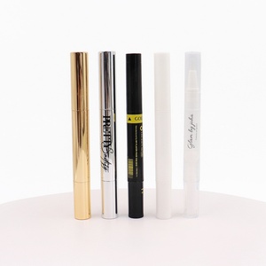 ปากกาลิปกลอสแบบเติมได้ ขนาด 3 มล. สีทอง พร้อมแปรงสำหรับทาเล็บและน้ำมันบำรุงหนังกำพร้า  บรรจุภัณฑ์เครื่องสำอางแบบกำหนดเองได้ - Product Image 3